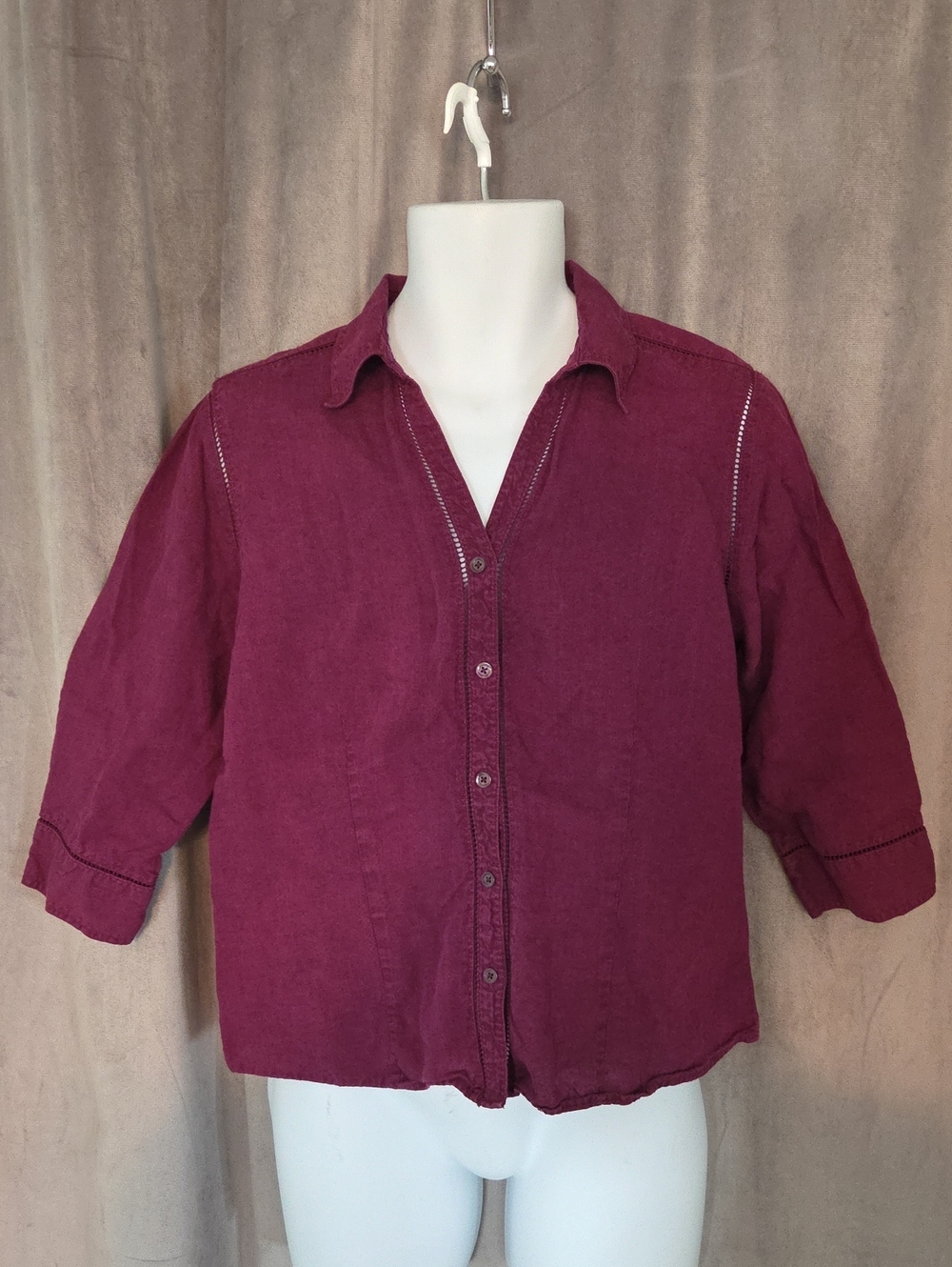 Eddie Bauer Size Large 100% LINEN Wine Button-Up Women's Blouse
